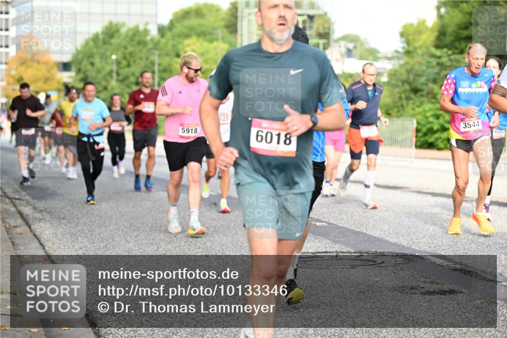06.09.2026 - CURREX Alsterlauf Dr. Thomas Lammeyer http://msf.ph/oto/10133346 06.09.2026 09:58:04 Laufen 5918, 6018, 3544, 602 meine-sportfotos.de