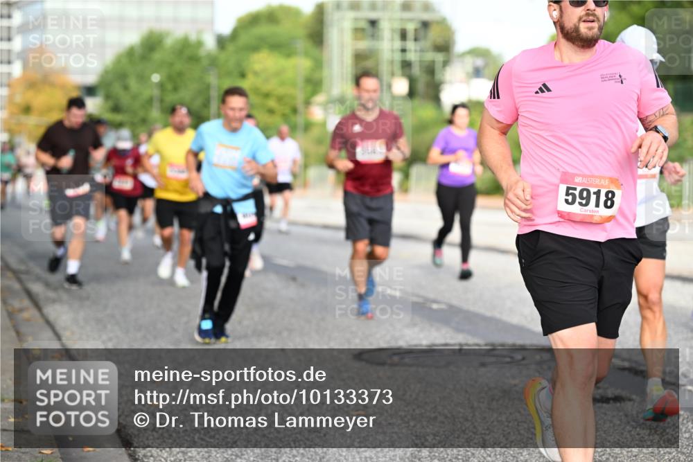06.09.2026 - CURREX Alsterlauf Dr. Thomas Lammeyer http://msf.ph/oto/10133373 06.09.2026 09:58:06 Laufen 5918 meine-sportfotos.de