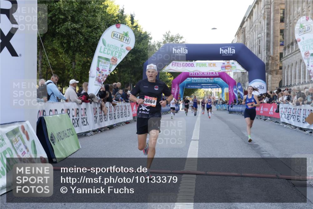 06.09.2026 - CURREX Alsterlauf Yannick Fuchs http://msf.ph/oto/10133379 06.09.2026 09:41:01 Ziel 4172, 4657, 4758, 5383, 5602, 8061 meine-sportfotos.de