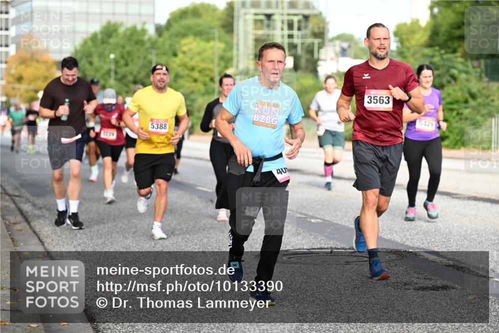 06.09.2026 - CURREX Alsterlauf Dr. Thomas Lammeyer http://msf.ph/oto/10133390 06.09.2026 09:58:08 Laufen 2229, 5388, 40, 3563, 5429 meine-sportfotos.de