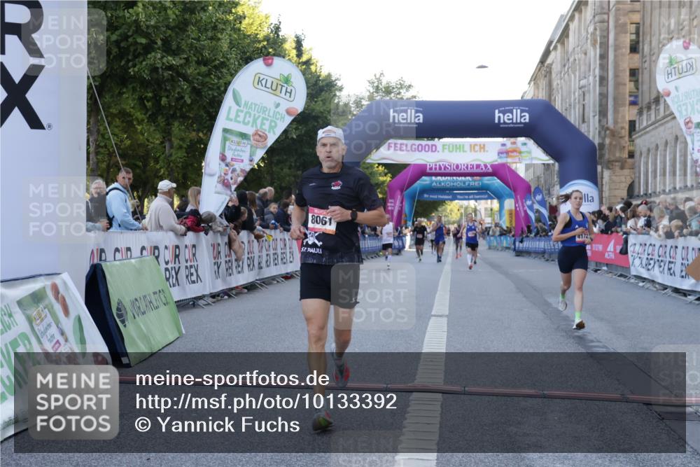 06.09.2026 - CURREX Alsterlauf Yannick Fuchs http://msf.ph/oto/10133392 06.09.2026 09:41:01 Ziel 4172, 4657, 4758, 5383, 5602, 8061 meine-sportfotos.de