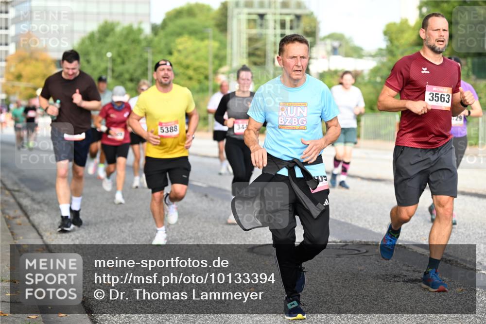 06.09.2026 - CURREX Alsterlauf Dr. Thomas Lammeyer http://msf.ph/oto/10133394 06.09.2026 09:58:08 Laufen 5388, 34, 3563 meine-sportfotos.de