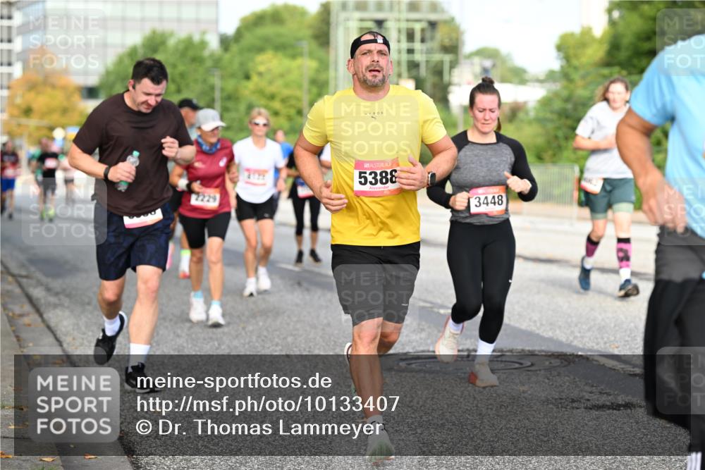 06.09.2026 - CURREX Alsterlauf Dr. Thomas Lammeyer http://msf.ph/oto/10133407 06.09.2026 09:58:09 Laufen 2229, 5388, 3448 meine-sportfotos.de