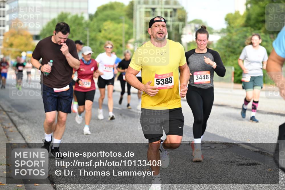 06.09.2026 - CURREX Alsterlauf Dr. Thomas Lammeyer http://msf.ph/oto/10133408 06.09.2026 09:58:09 Laufen 5388, 3448 meine-sportfotos.de