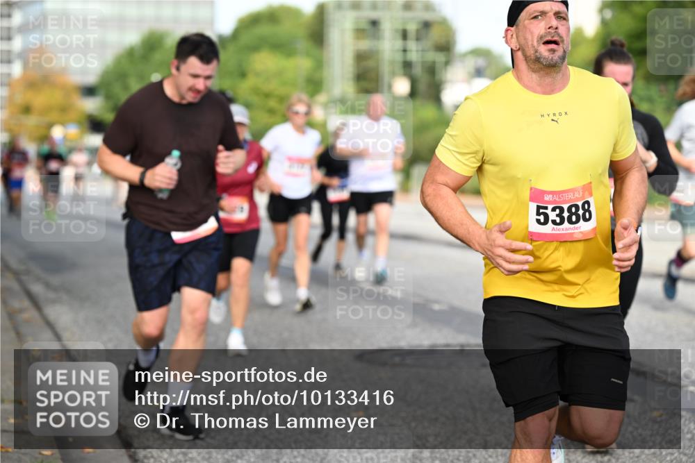 06.09.2026 - CURREX Alsterlauf Dr. Thomas Lammeyer http://msf.ph/oto/10133416 06.09.2026 09:58:10 Laufen 5388 meine-sportfotos.de