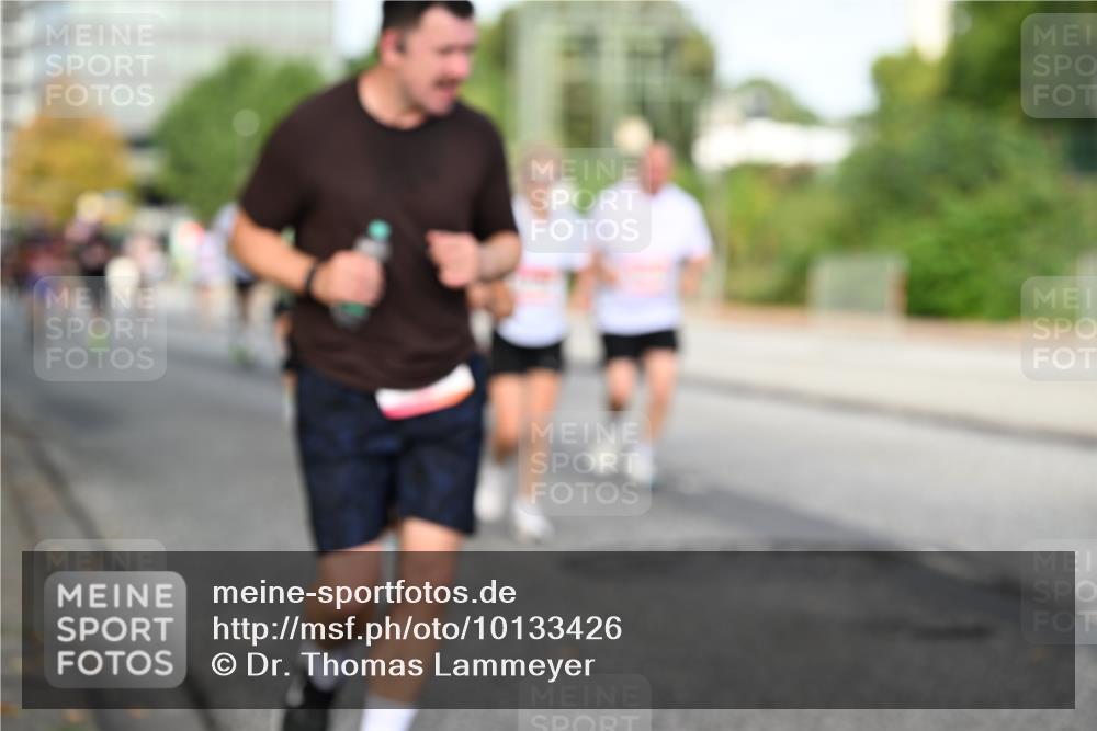 06.09.2026 - CURREX Alsterlauf Dr. Thomas Lammeyer http://msf.ph/oto/10133426 06.09.2026 09:58:11 Laufen  meine-sportfotos.de