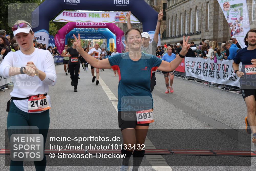 06.09.2026 - CURREX Alsterlauf Strokosch-Dieckow http://msf.ph/oto/10133432 06.09.2026 10:07:06 Ziel 2148, 2355, 2459, 2963, 3103, 3376, 3607, 3656, 4078, 5069, 5073, 5091, 5527, 5792, 5937, 5951, 6214, 8306 meine-sportfotos.de