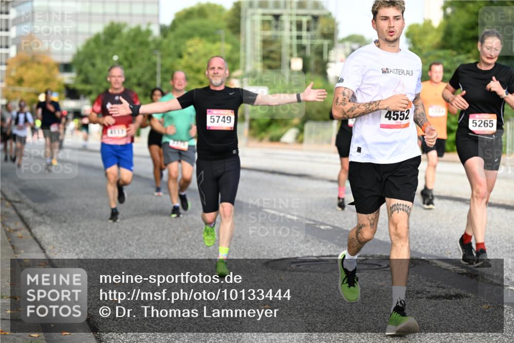 06.09.2026 - CURREX Alsterlauf Dr. Thomas Lammeyer http://msf.ph/oto/10133444 06.09.2026 09:58:18 Laufen 5749, 4552, 5265 meine-sportfotos.de