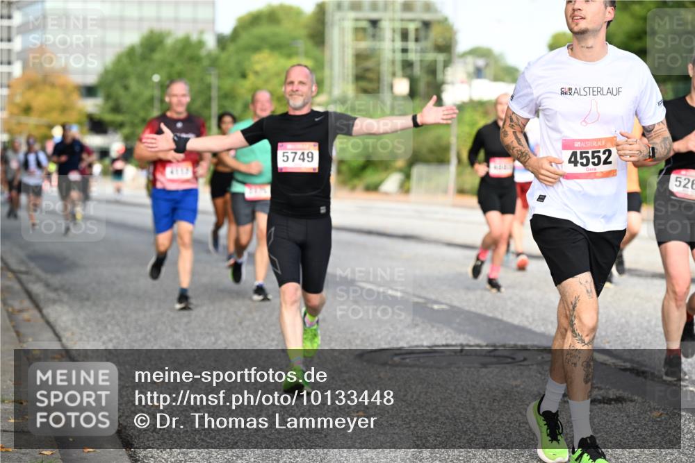 06.09.2026 - CURREX Alsterlauf Dr. Thomas Lammeyer http://msf.ph/oto/10133448 06.09.2026 09:58:19 Laufen 5749, 4552, 526 meine-sportfotos.de