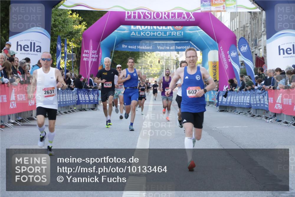 06.09.2026 - CURREX Alsterlauf Yannick Fuchs http://msf.ph/oto/10133464 06.09.2026 09:41:05 Ziel 2631, 4172, 4758, 5602, 6024, 8061 meine-sportfotos.de