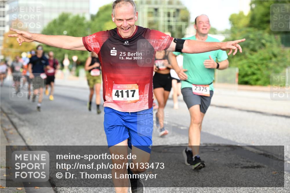 06.09.2026 - CURREX Alsterlauf Dr. Thomas Lammeyer http://msf.ph/oto/10133473 06.09.2026 09:58:21 Laufen 25, 15, 2022, 4117, 2375 meine-sportfotos.de