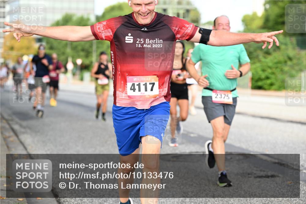 06.09.2026 - CURREX Alsterlauf Dr. Thomas Lammeyer http://msf.ph/oto/10133476 06.09.2026 09:58:21 Laufen 25, 15, 2022, 4117, 2375 meine-sportfotos.de