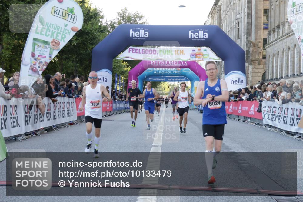 06.09.2026 - CURREX Alsterlauf Yannick Fuchs http://msf.ph/oto/10133479 06.09.2026 09:41:07 Ziel 2631, 3780, 4172, 4758, 5602, 5623, 6024, 8061 meine-sportfotos.de