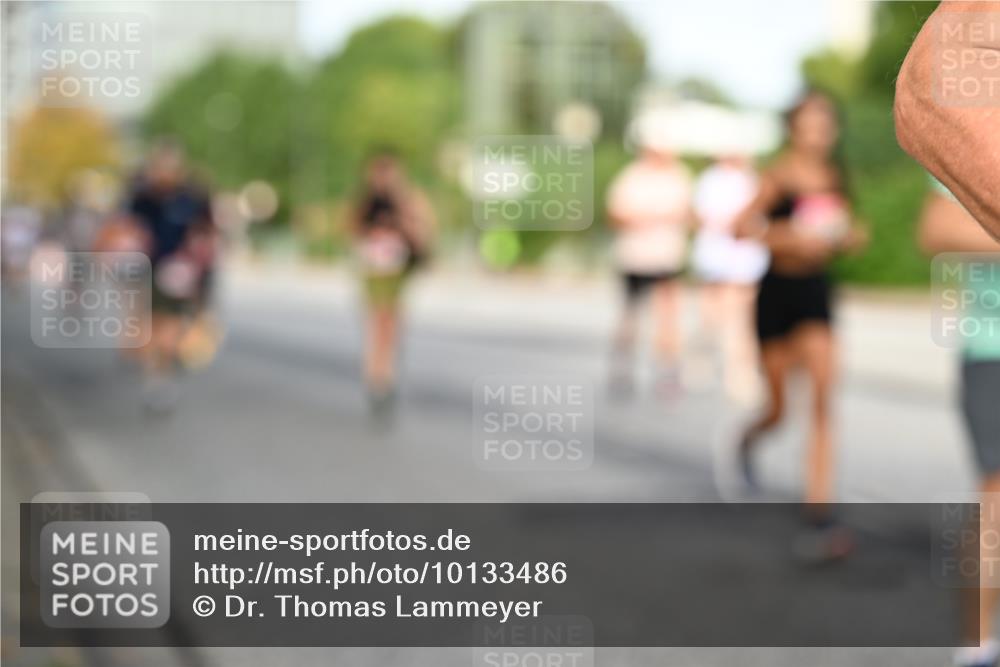 06.09.2026 - CURREX Alsterlauf Dr. Thomas Lammeyer http://msf.ph/oto/10133486 06.09.2026 09:58:22 Laufen  meine-sportfotos.de