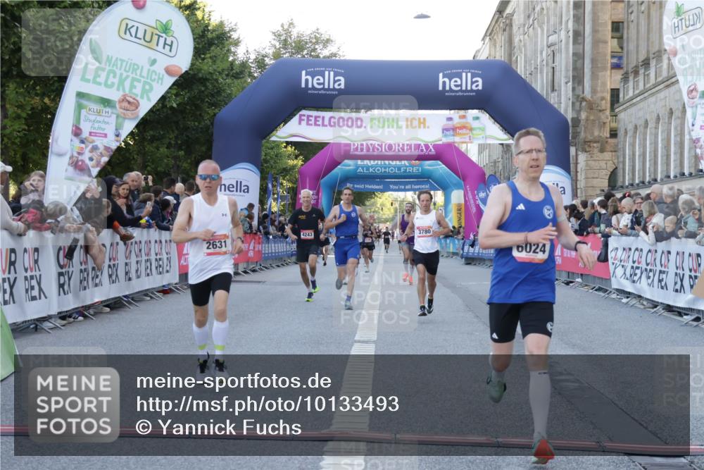06.09.2026 - CURREX Alsterlauf Yannick Fuchs http://msf.ph/oto/10133493 06.09.2026 09:41:07 Ziel 2631, 3780, 4172, 4758, 5602, 5623, 6024, 8061 meine-sportfotos.de