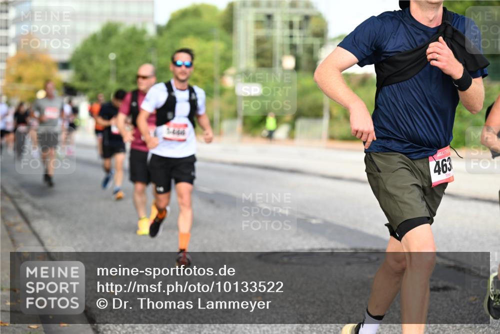 06.09.2026 - CURREX Alsterlauf Dr. Thomas Lammeyer http://msf.ph/oto/10133522 06.09.2026 09:58:25 Laufen 467, 463 meine-sportfotos.de