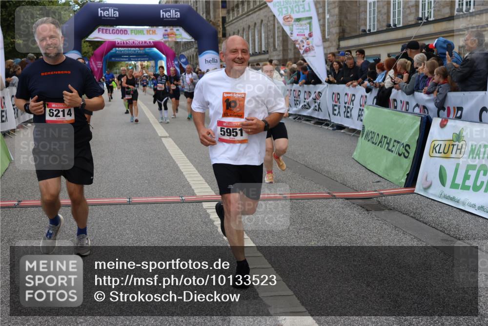 06.09.2026 - CURREX Alsterlauf Strokosch-Dieckow http://msf.ph/oto/10133523 06.09.2026 10:07:12 Ziel 2187, 2355, 2893, 2903, 3103, 3607, 4078, 4140, 5069, 5549, 5813, 5937, 5951, 6214, 8303, 8306 meine-sportfotos.de