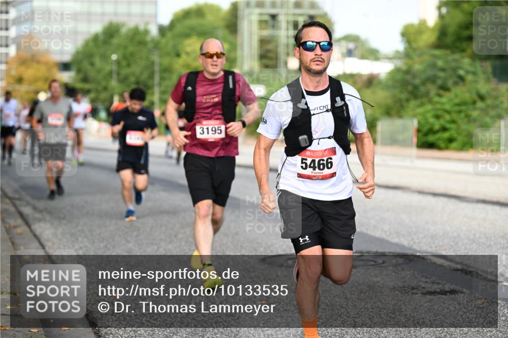 06.09.2026 - CURREX Alsterlauf Dr. Thomas Lammeyer http://msf.ph/oto/10133535 06.09.2026 09:58:27 Laufen 3195, 5466 meine-sportfotos.de