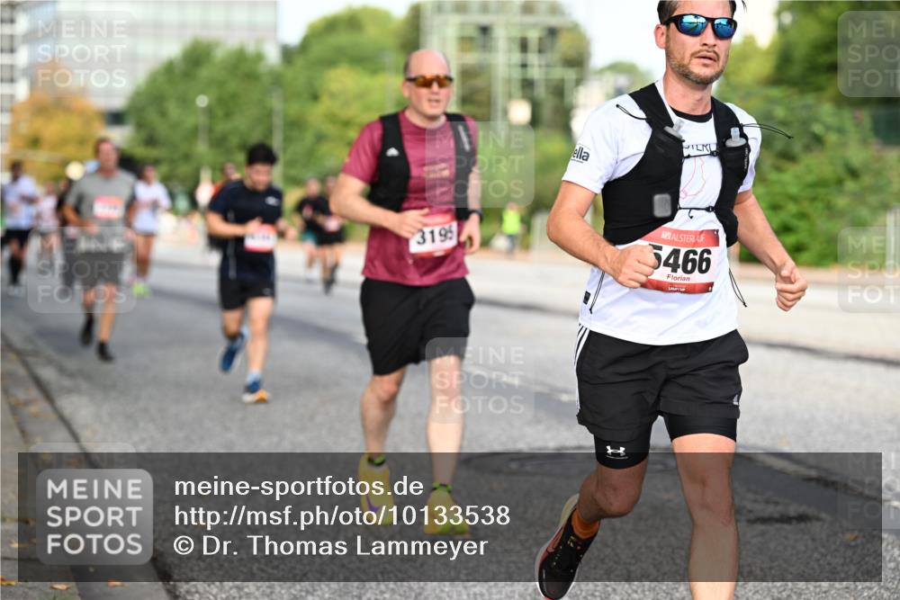 06.09.2026 - CURREX Alsterlauf Dr. Thomas Lammeyer http://msf.ph/oto/10133538 06.09.2026 09:58:27 Laufen 3195, 5466 meine-sportfotos.de