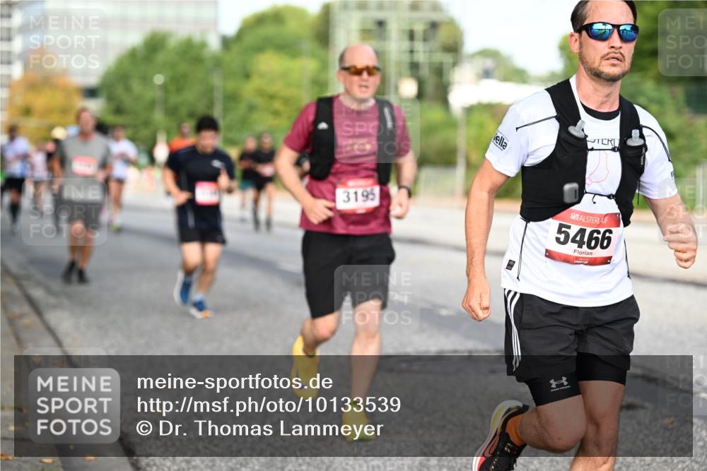 06.09.2026 - CURREX Alsterlauf Dr. Thomas Lammeyer http://msf.ph/oto/10133539 06.09.2026 09:58:27 Laufen 3195, 5466 meine-sportfotos.de