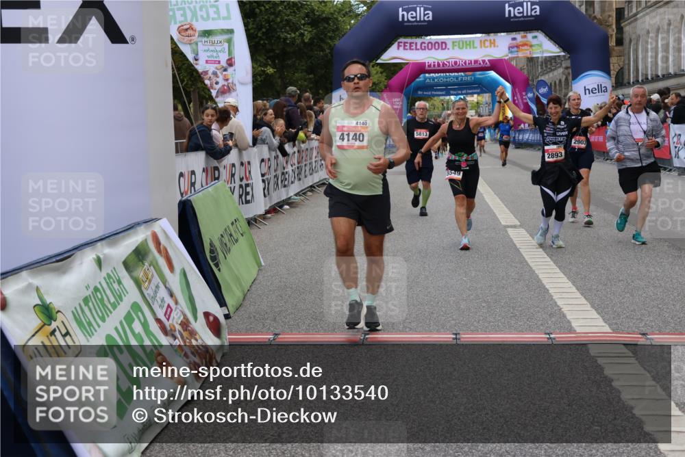 06.09.2026 - CURREX Alsterlauf Strokosch-Dieckow http://msf.ph/oto/10133540 06.09.2026 10:07:14 Ziel 2187, 2893, 2903, 3607, 4078, 4140, 5069, 5549, 5813, 5951, 6214, 8303, 8306 meine-sportfotos.de
