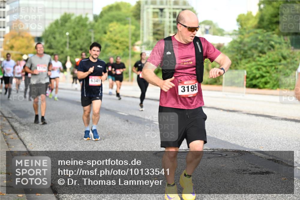 06.09.2026 - CURREX Alsterlauf Dr. Thomas Lammeyer http://msf.ph/oto/10133541 06.09.2026 09:58:28 Laufen 3726, 6341, 21, 0975, 3195 meine-sportfotos.de