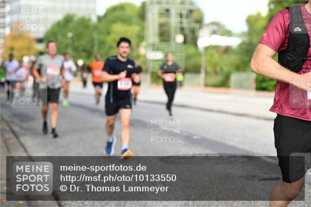 06.09.2026 - CURREX Alsterlauf Dr. Thomas Lammeyer http://msf.ph/oto/10133550 06.09.2026 09:58:28 Laufen  meine-sportfotos.de