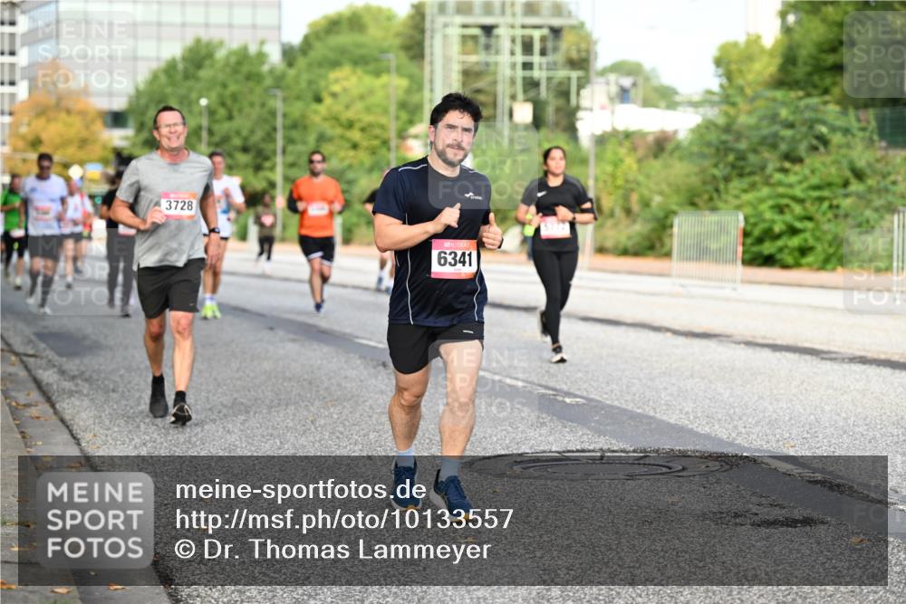 06.09.2026 - CURREX Alsterlauf Dr. Thomas Lammeyer http://msf.ph/oto/10133557 06.09.2026 09:58:29 Laufen 3728, 6341 meine-sportfotos.de