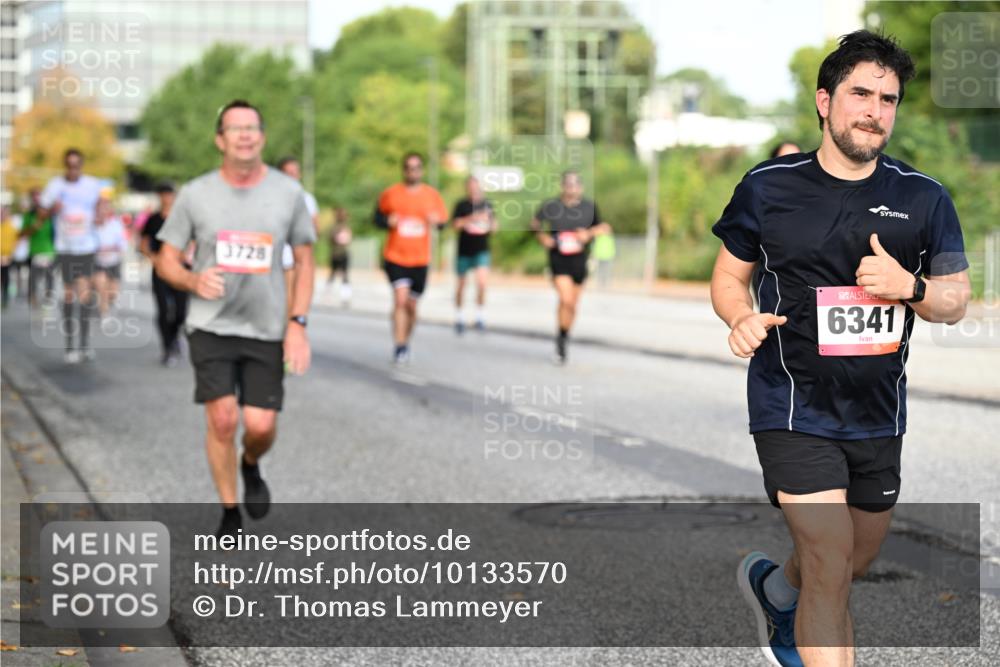 06.09.2026 - CURREX Alsterlauf Dr. Thomas Lammeyer http://msf.ph/oto/10133570 06.09.2026 09:58:30 Laufen 3728, 6341 meine-sportfotos.de