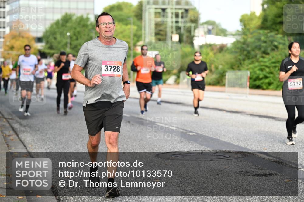 06.09.2026 - CURREX Alsterlauf Dr. Thomas Lammeyer http://msf.ph/oto/10133579 06.09.2026 09:58:31 Laufen 3728, 5772 meine-sportfotos.de