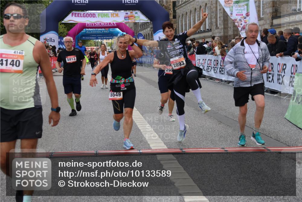 06.09.2026 - CURREX Alsterlauf Strokosch-Dieckow http://msf.ph/oto/10133589 06.09.2026 10:07:16 Ziel 2187, 2893, 2903, 4078, 4140, 5069, 5227, 5549, 5813, 5951, 6214, 8303, 8306 meine-sportfotos.de