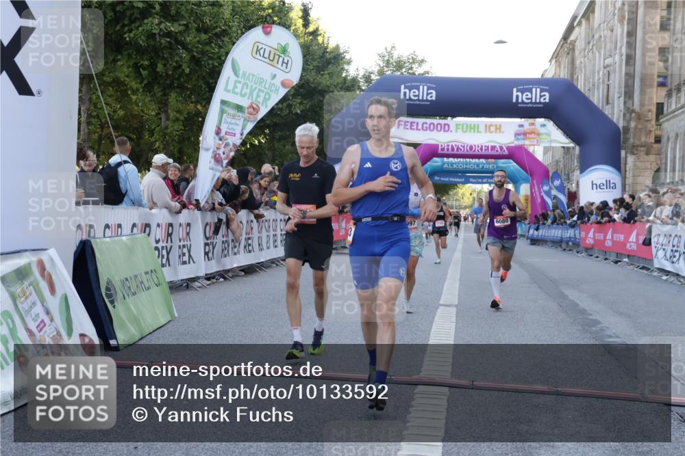 06.09.2026 - CURREX Alsterlauf Yannick Fuchs http://msf.ph/oto/10133592 06.09.2026 09:41:11 Ziel 2631, 3780, 3997, 4172, 4243, 5623, 6024, 6080, 6135 meine-sportfotos.de