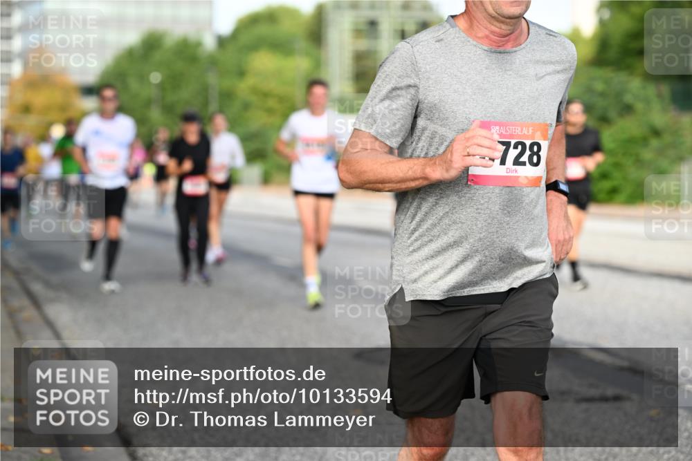 06.09.2026 - CURREX Alsterlauf Dr. Thomas Lammeyer http://msf.ph/oto/10133594 06.09.2026 09:58:32 Laufen 728 meine-sportfotos.de