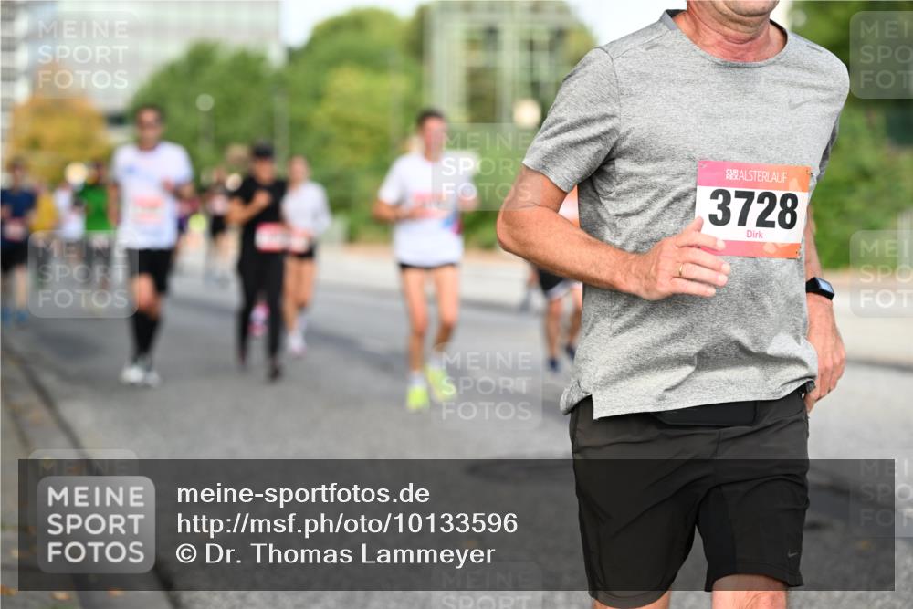 06.09.2026 - CURREX Alsterlauf Dr. Thomas Lammeyer http://msf.ph/oto/10133596 06.09.2026 09:58:33 Laufen 3728 meine-sportfotos.de