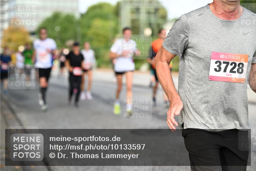 06.09.2026 - CURREX Alsterlauf Dr. Thomas Lammeyer http://msf.ph/oto/10133597 06.09.2026 09:58:33 Laufen 3728 meine-sportfotos.de
