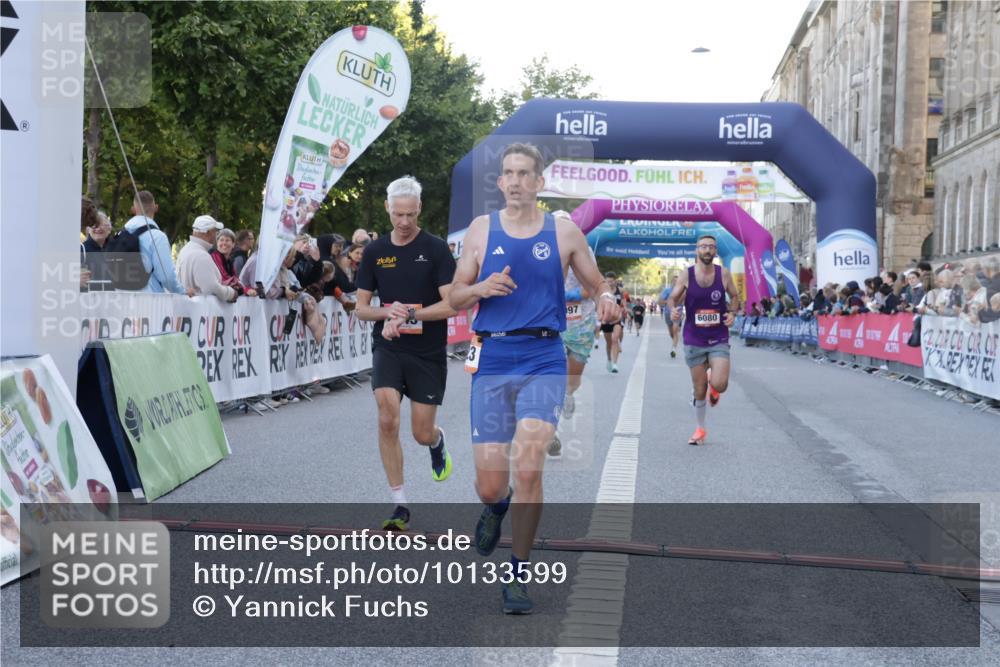 06.09.2026 - CURREX Alsterlauf Yannick Fuchs http://msf.ph/oto/10133599 06.09.2026 09:41:11 Ziel 2631, 3780, 3997, 4172, 4243, 5623, 6024, 6080, 6135 meine-sportfotos.de