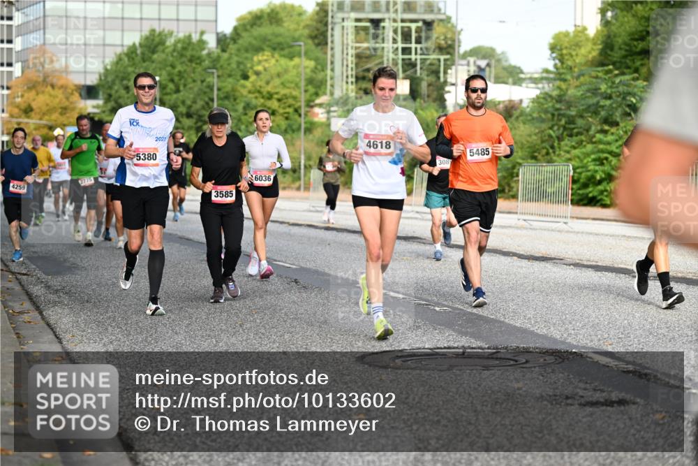 06.09.2026 - CURREX Alsterlauf Dr. Thomas Lammeyer http://msf.ph/oto/10133602 06.09.2026 09:58:33 Laufen 600, 4259, 2775, 5380, 2023, 3585, 6036, 4618, 5485, 308 meine-sportfotos.de