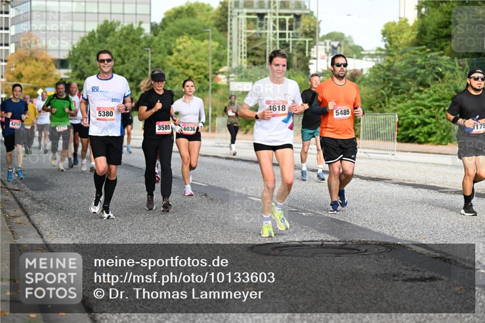06.09.2026 - CURREX Alsterlauf Dr. Thomas Lammeyer http://msf.ph/oto/10133603 06.09.2026 09:58:33 Laufen 4259, 2775, 1, 5380, 2023, 3585, 6036, 4618, 5485, 3175 meine-sportfotos.de