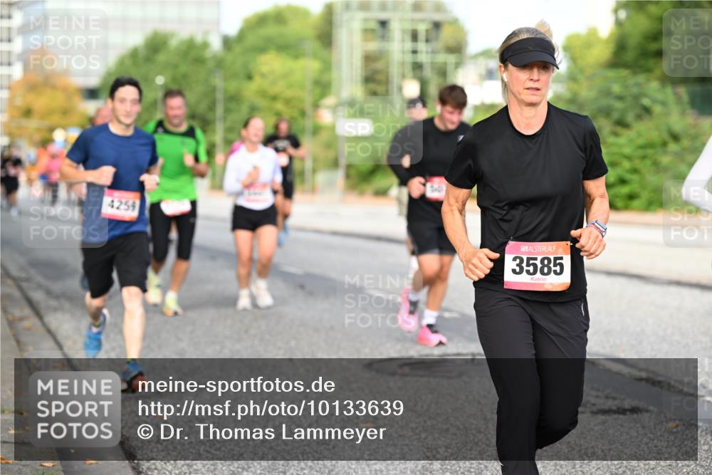 06.09.2026 - CURREX Alsterlauf Dr. Thomas Lammeyer http://msf.ph/oto/10133639 06.09.2026 09:58:37 Laufen 4259, 3585 meine-sportfotos.de