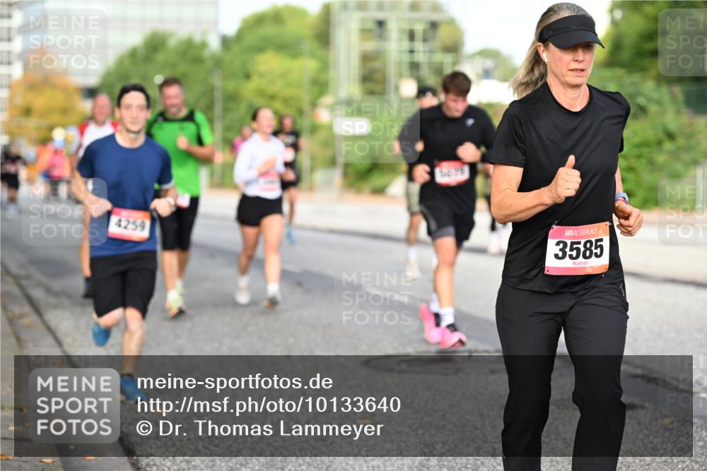 06.09.2026 - CURREX Alsterlauf Dr. Thomas Lammeyer http://msf.ph/oto/10133640 06.09.2026 09:58:37 Laufen 4259, 3585 meine-sportfotos.de