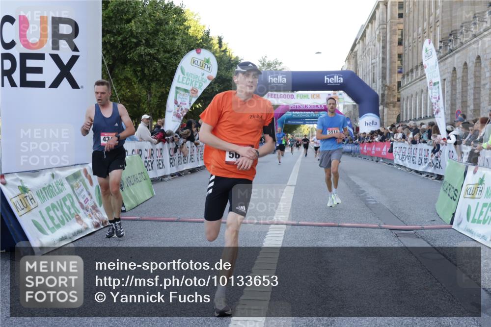 06.09.2026 - CURREX Alsterlauf Yannick Fuchs http://msf.ph/oto/10133653 06.09.2026 09:41:20 Ziel 3053, 3997, 4243, 4342, 5105, 5514, 5541, 5673, 6080, 6135 meine-sportfotos.de