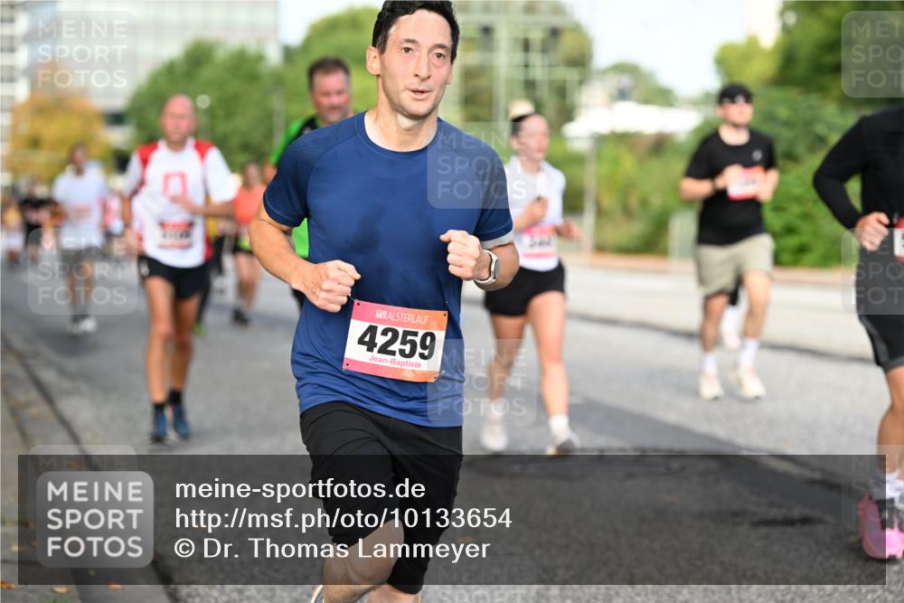 06.09.2026 - CURREX Alsterlauf Dr. Thomas Lammeyer http://msf.ph/oto/10133654 06.09.2026 09:58:38 Laufen 4259 meine-sportfotos.de