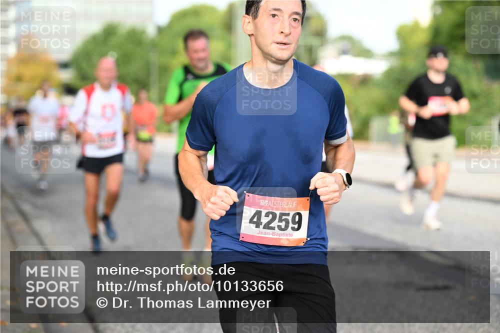 06.09.2026 - CURREX Alsterlauf Dr. Thomas Lammeyer http://msf.ph/oto/10133656 06.09.2026 09:58:39 Laufen 4259 meine-sportfotos.de