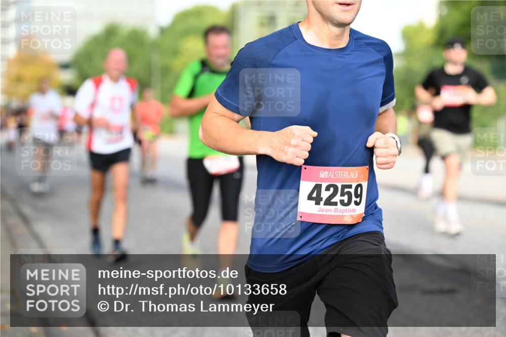 06.09.2026 - CURREX Alsterlauf Dr. Thomas Lammeyer http://msf.ph/oto/10133658 06.09.2026 09:58:39 Laufen 4259 meine-sportfotos.de