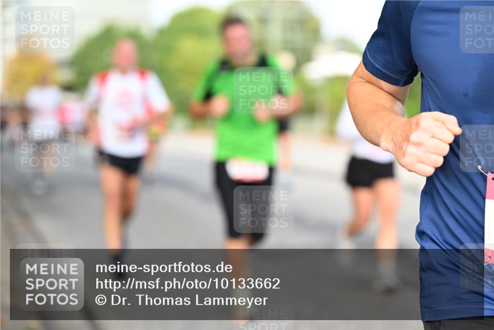 06.09.2026 - CURREX Alsterlauf Dr. Thomas Lammeyer http://msf.ph/oto/10133662 06.09.2026 09:58:39 Laufen  meine-sportfotos.de