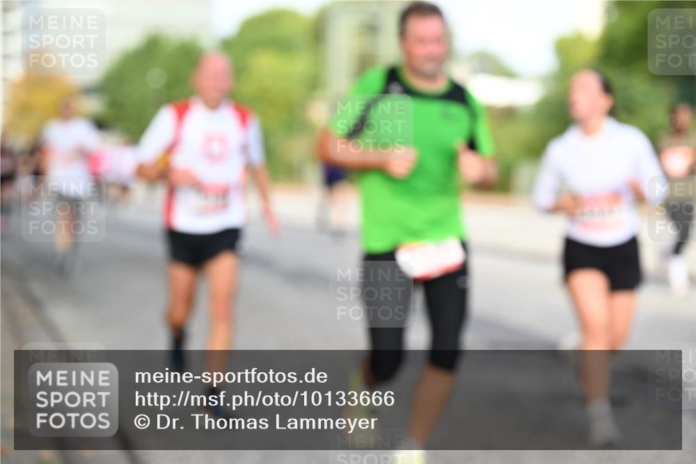 06.09.2026 - CURREX Alsterlauf Dr. Thomas Lammeyer http://msf.ph/oto/10133666 06.09.2026 09:58:39 Laufen  meine-sportfotos.de