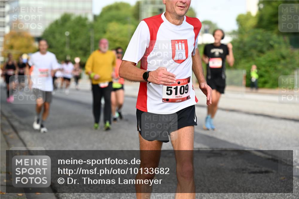 06.09.2026 - CURREX Alsterlauf Dr. Thomas Lammeyer http://msf.ph/oto/10133682 06.09.2026 09:58:41 Laufen 5109 meine-sportfotos.de