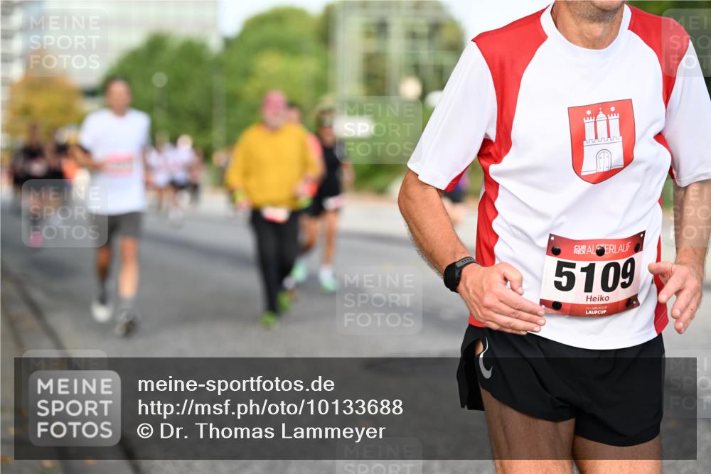 06.09.2026 - CURREX Alsterlauf Dr. Thomas Lammeyer http://msf.ph/oto/10133688 06.09.2026 09:58:41 Laufen 5109 meine-sportfotos.de