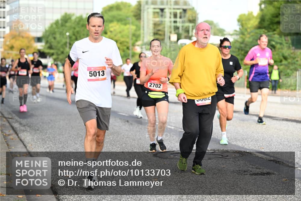 06.09.2026 - CURREX Alsterlauf Dr. Thomas Lammeyer http://msf.ph/oto/10133703 06.09.2026 09:58:43 Laufen 5013, 2702, 002 meine-sportfotos.de