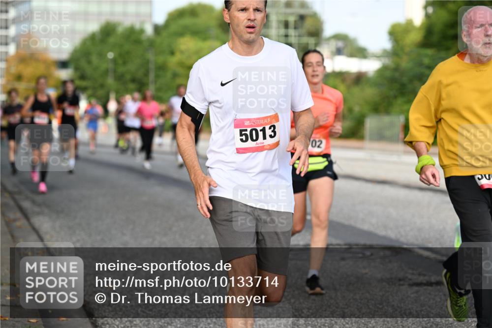 06.09.2026 - CURREX Alsterlauf Dr. Thomas Lammeyer http://msf.ph/oto/10133714 06.09.2026 09:58:44 Laufen 5013, 02 meine-sportfotos.de